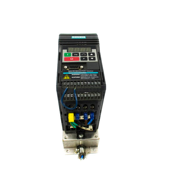 SIEMENS 6SE3214-0DA40 W/ 6SE3290-0DA87-0FA1 400/500V 5.90A UNMP
