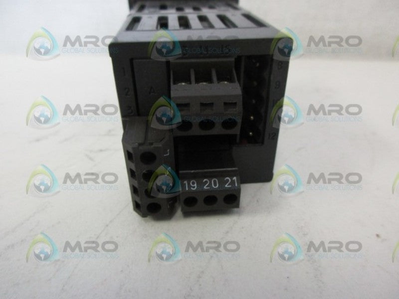 WATLOW 96A0-CKAU-00GG TEMPERATURE CONTROLLER UNMP