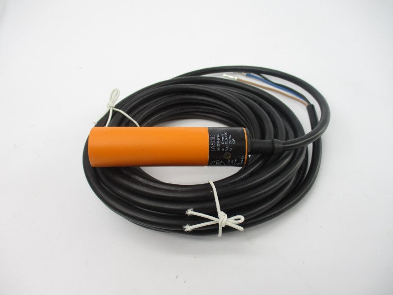 IFM EFECTOR IA5083 IA-3010-BPKG/6M 10-36VDC NSMP