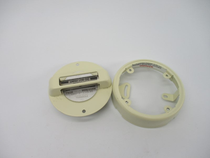 FENWAL 12-A27021-001-02 125VAC 5A (AS PICTURED) NSMP