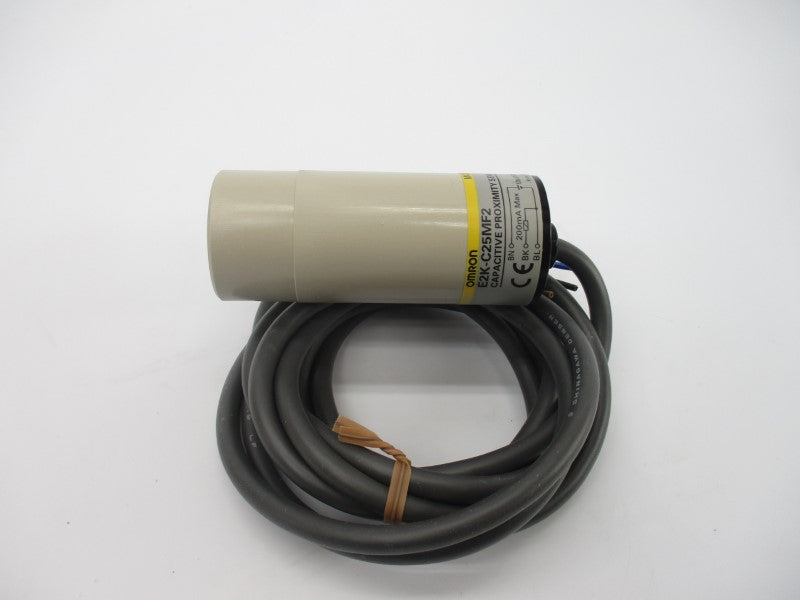 OMRON E2K-C25MF2 10-30VDC 2M NSMP