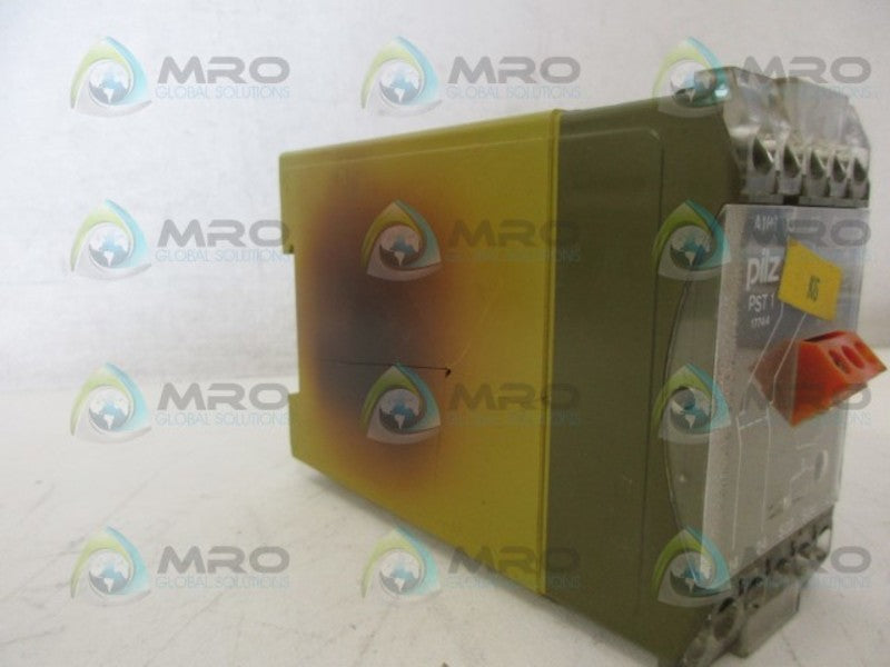 PILZ PST1 SAFETY RELAY (AS PICTURED) UNMP