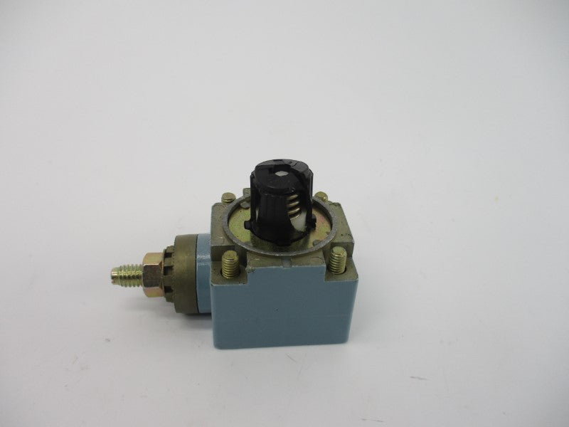 TELEMECANIQUE ZCK-E05 (AS PICTURED) NSNP