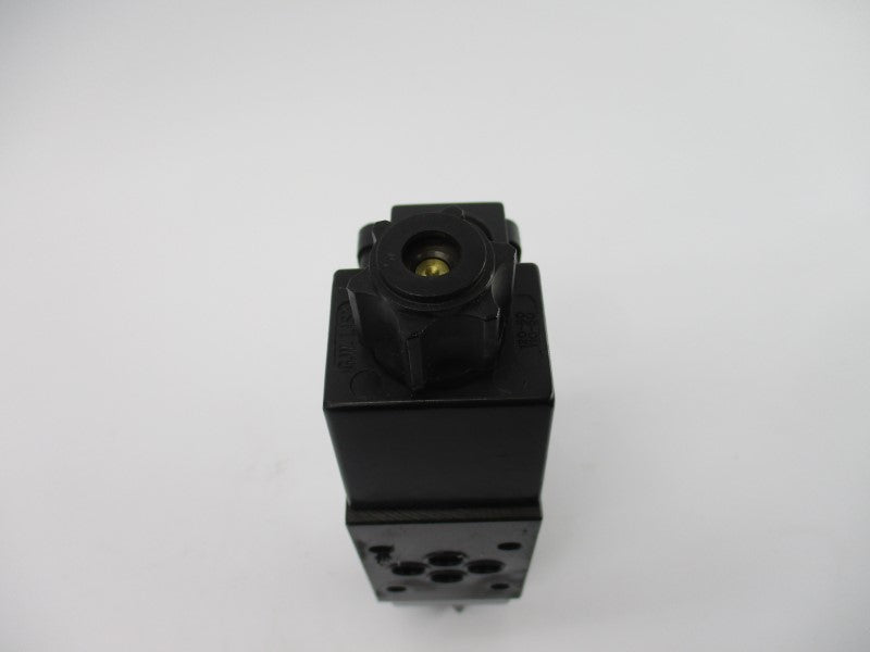 PARKER D1VW8CNYCF75 110-120V .42-.50A 5000PSI NSNP
