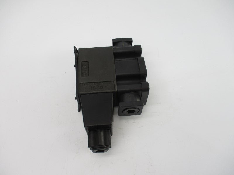 PARKER D1VW20BNYCF72 110-120V .42-.50A 5000PSI NSNP