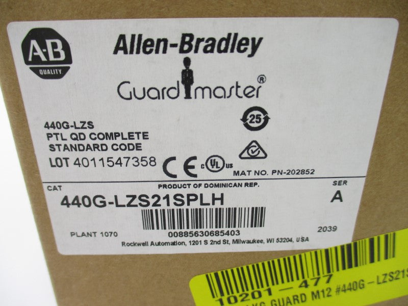ALLEN BRADLEY 440G-LZS21SPLH SER. A F/W 1.004 (BR/WH) NSMP