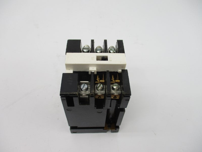 GENERAL ELECTRIC CR120A02022AA SER. A 110/120V 10A NSMP
