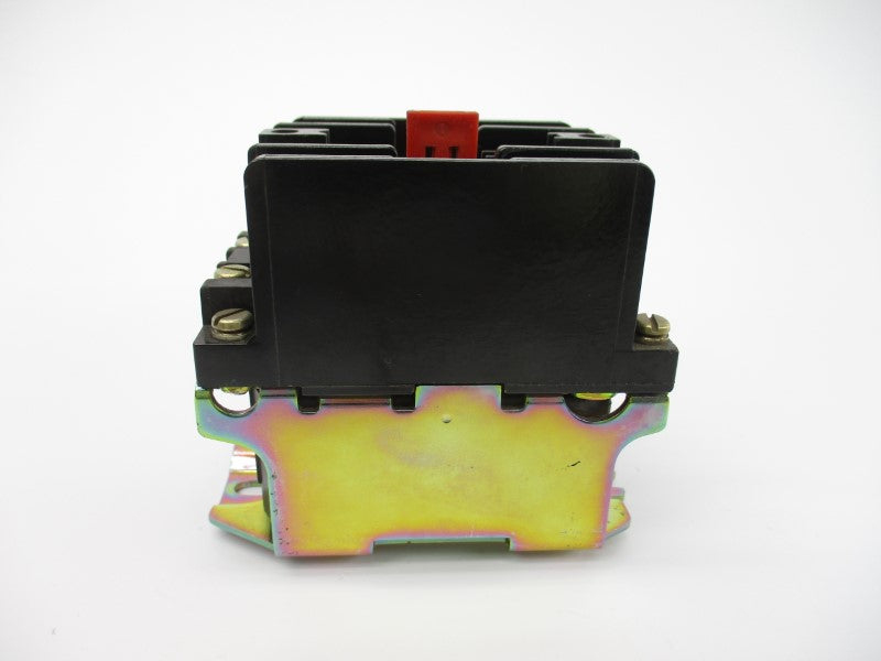 ALLEN BRADLEY 700-N400A1 SER. C 110/120V 60A (AS PICTURED) NSNP