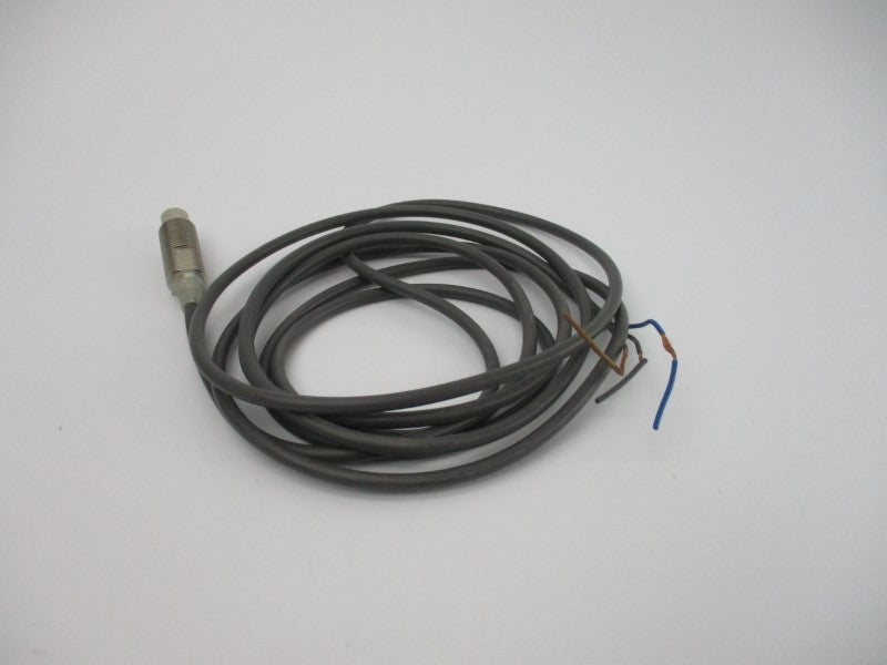 OMRON E2E-X5MF1 12-24VDC NSNP