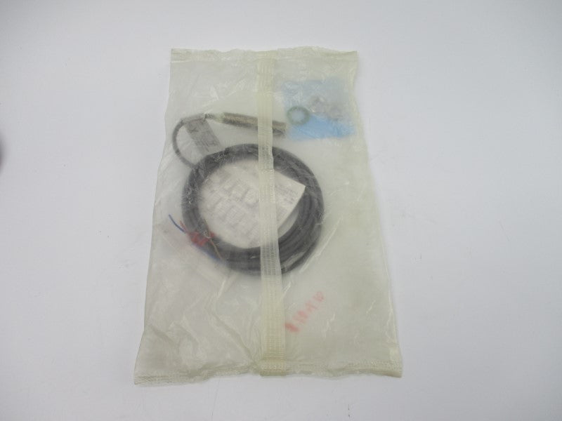 OMRON E2E2-X2Y2-US 24-240VAC 2MM NSMP