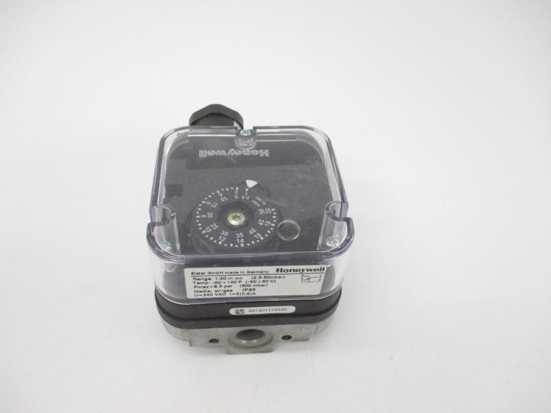 HONEYWELL C6097A3053 240VAC 0.5A 1-20INWC NSMP