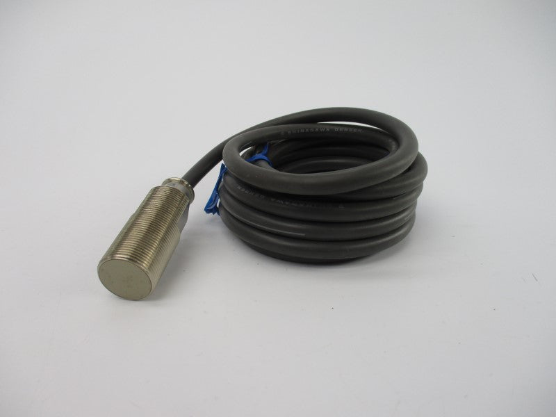OMRON TL-X5F1 10-40VDC NSNP