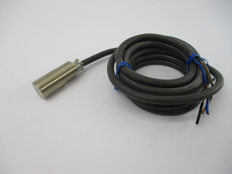 OMRON TL-X5F1 10-40VDC NSNP