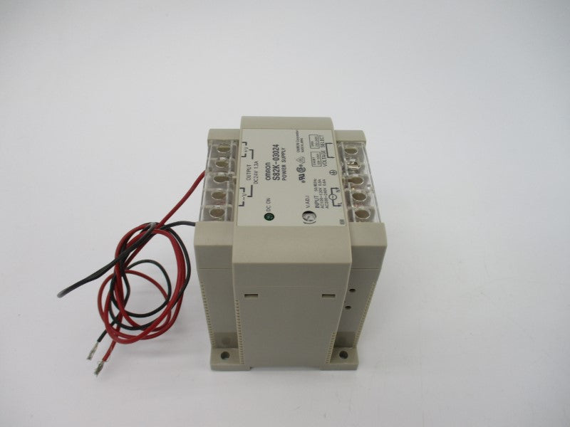 OMRON S82K-03024 100-120/200-240VAC 0.9/0.6A NSMP