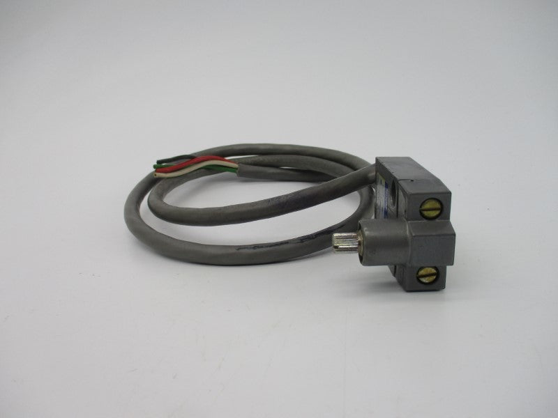 MICRO SWITCH 914CE16-3 250VAC 5A UNMP