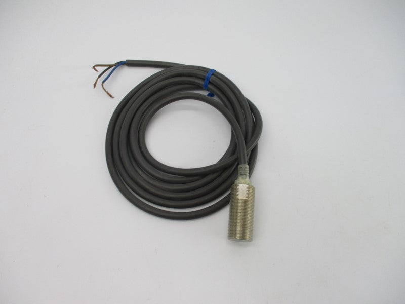OMRON E2E-X5F1 12-24VDC UNMP