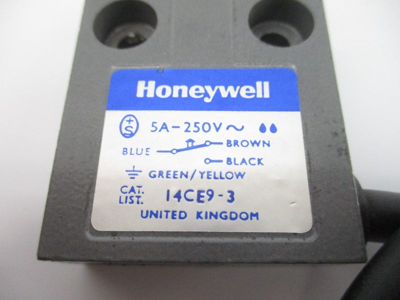HONEYWELL 14CE9-3 250VAC 5A UNMP