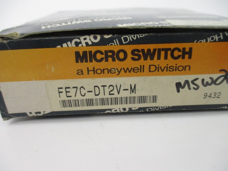 MICRO SWITCH FE7C-DT2V-M 85-250V NSMP