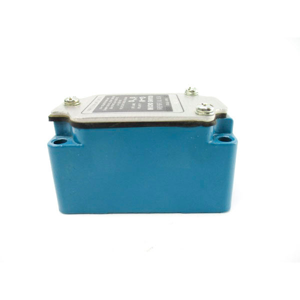 MICRO SWITCH 8LS1 600VAC 10A (AS PICTURED) NSNP
