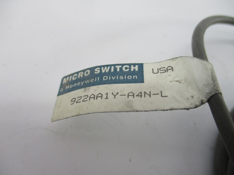 MICRO SWITCH 922AA1Y-A4N-L UNMP