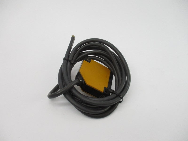 OMRON E3JK-5DS3 24-240VAC UNMP