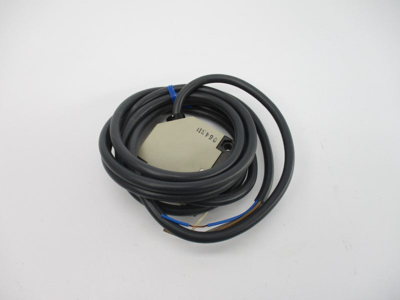 OMRON E3JK-5DS3 24-240VAC NSNP