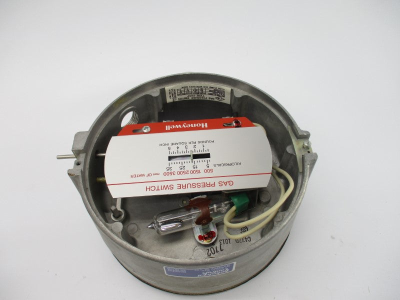 HONEYWELL C437D1013 1/2-5PSI (AS PICTURED) NSMP