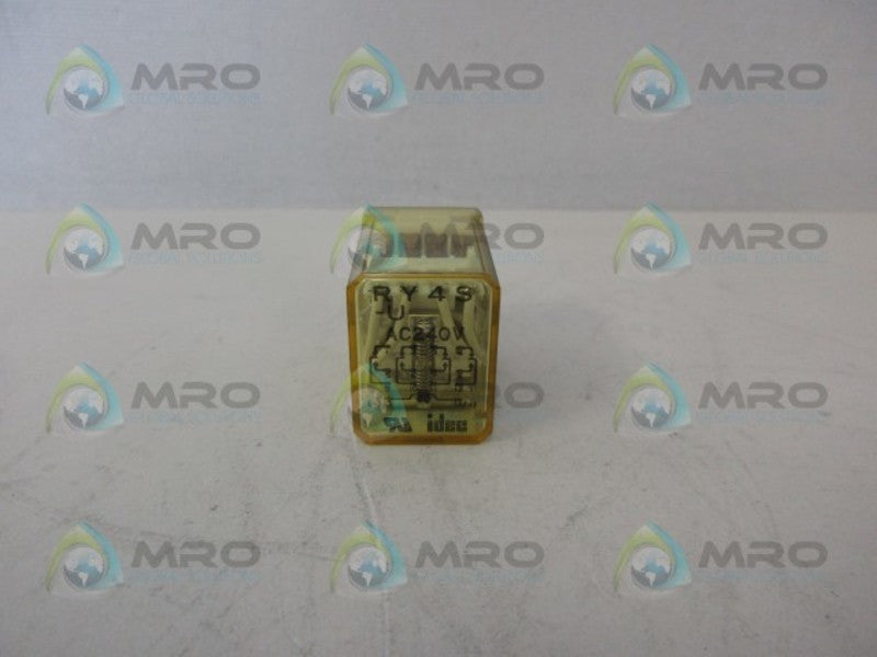IDEC RY4S-U 240VAC UNMP