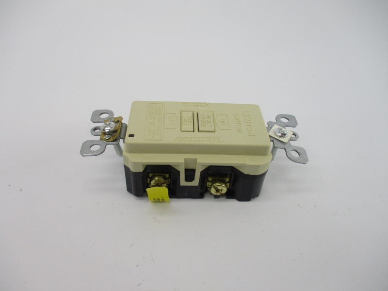 LEVITON 1L120 125V 20A NSNP