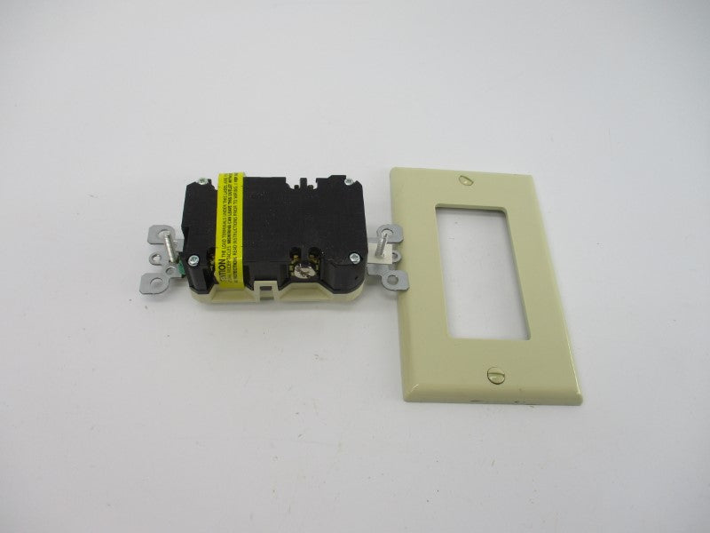 LEVITON N7899 125V 20A NSNP