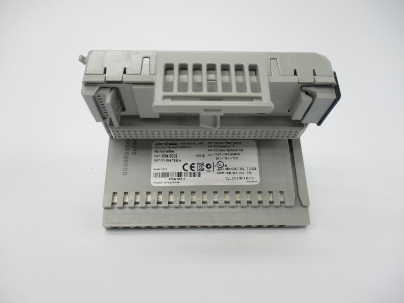 ALLEN BRADLEY 1794-TB32 SER. A 31.2VDC/AC 10A NSMP