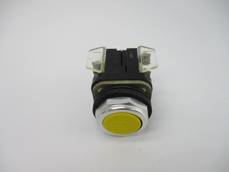 ALLEN BRADLEY 800T-A9B SER. N NSNP