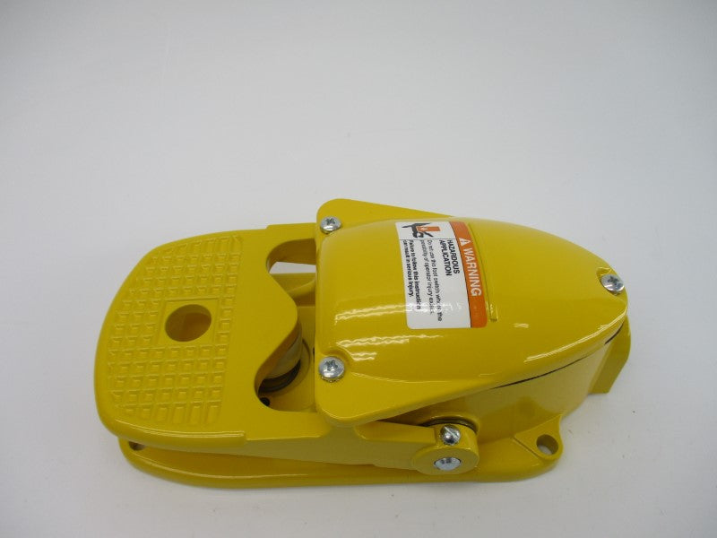 SQUARE D 9002AW11 SER. C 230VAC NSMP