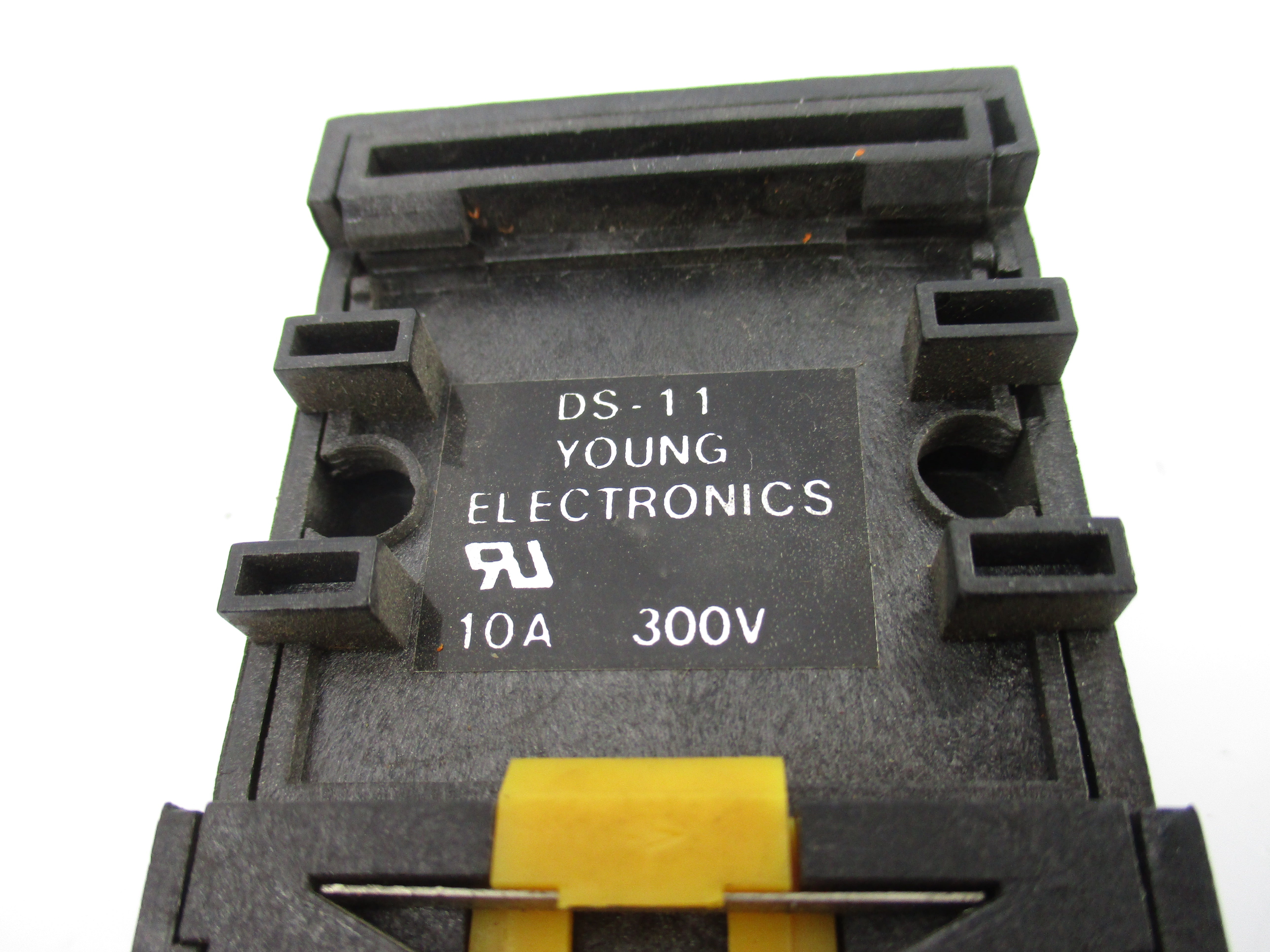 YOUNG ELECTRONICS DS-11 300V 10A UNMP