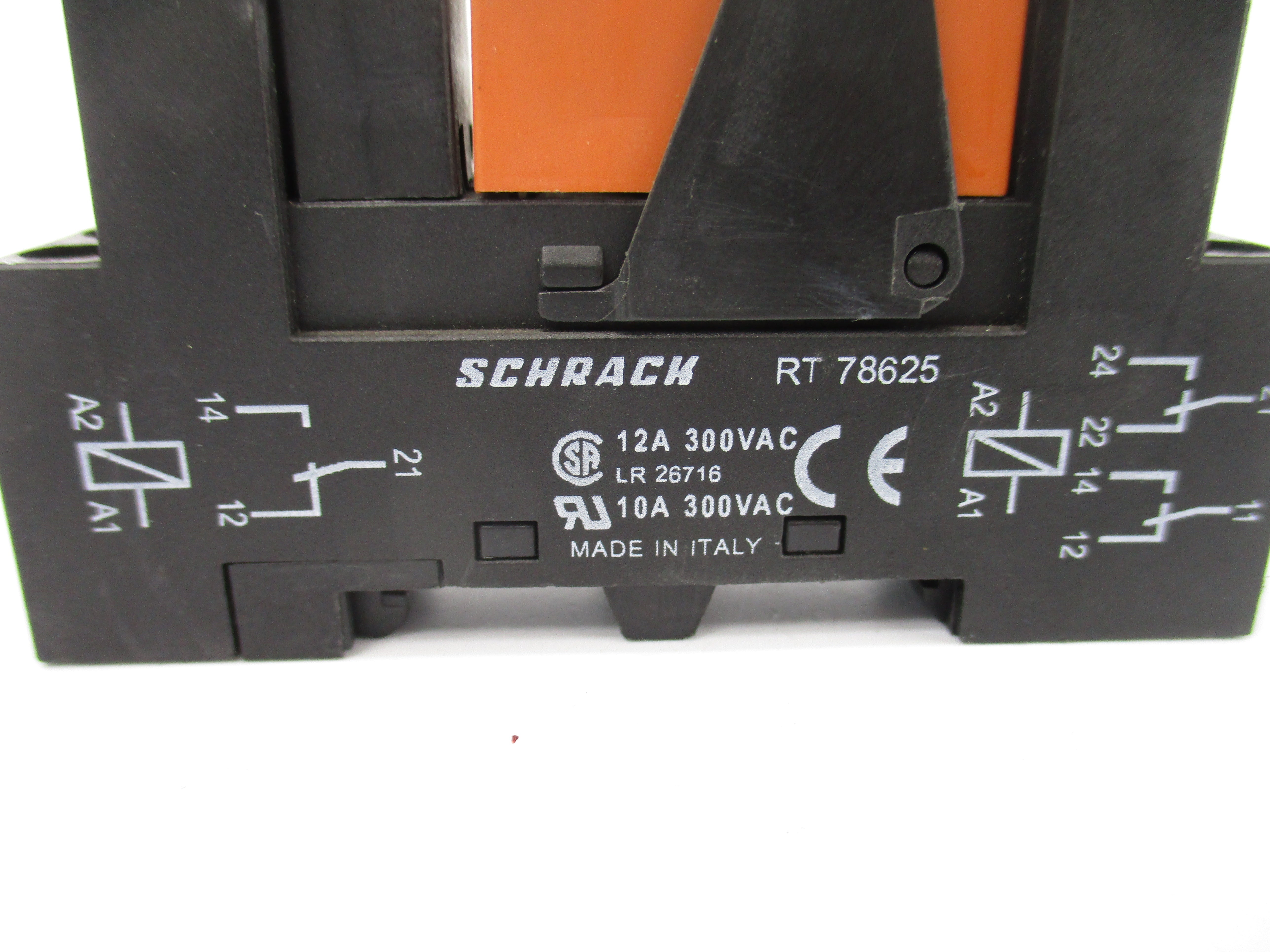 SCHRACK RT78625 300VAC 12A (AS PICTURED) NSNP