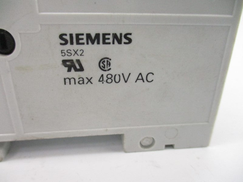 SIEMENS 5SX22C8 400V 8A UNMP