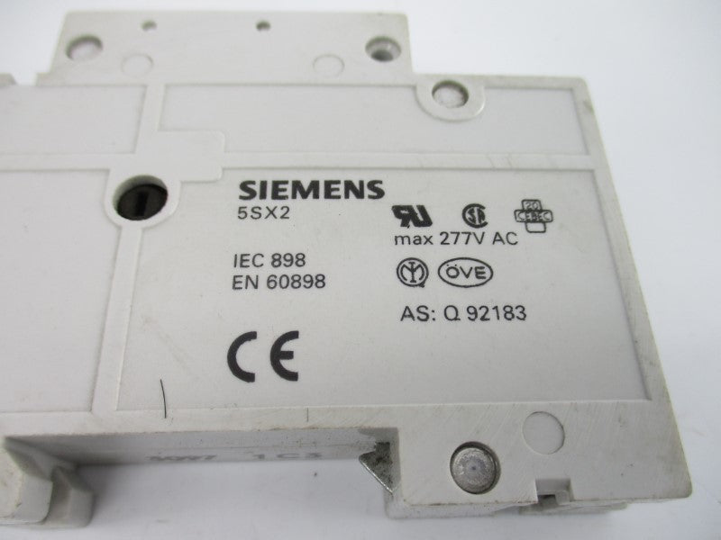 SIEMENS 5SX21C3 230/400V 3A NSNP