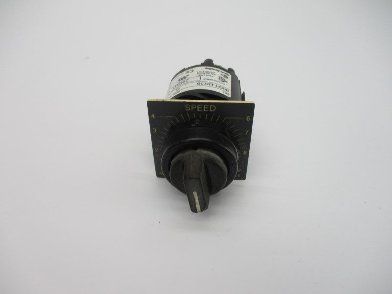 ALLEN BRADLEY 800H-UR19 SER. G 300VAC UNMP