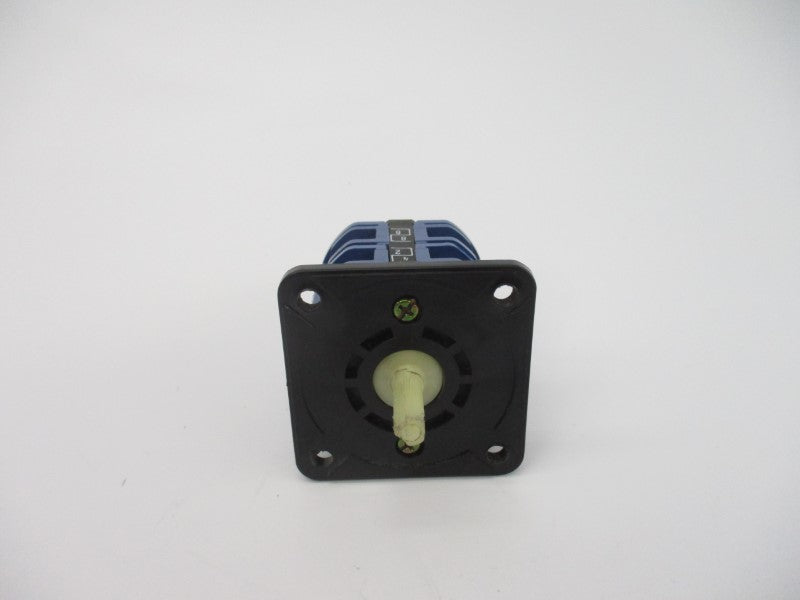 KRAUS & NAIMER C11A202 600VAC 12A (AS PICTURED) UNMP