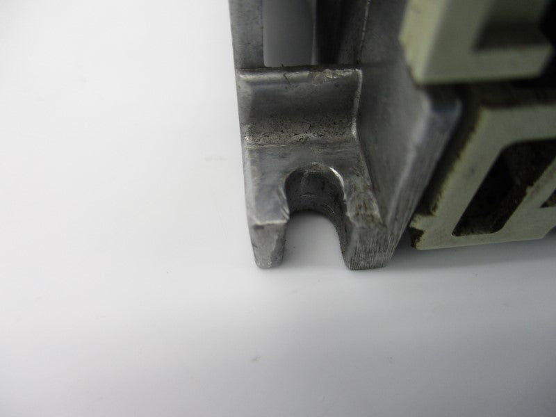 MITSUBISHI FR-E520-2.2KNTFB 200-240VAC 16A UNMP