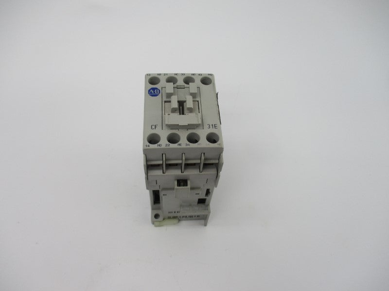 ALLEN BRADLEY 700-CF310DJ SER. A 24VDC 20A NSNP