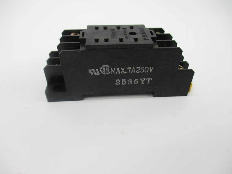 OMRON PYF08A 250V 7A (AS PICTURED1) NSNP