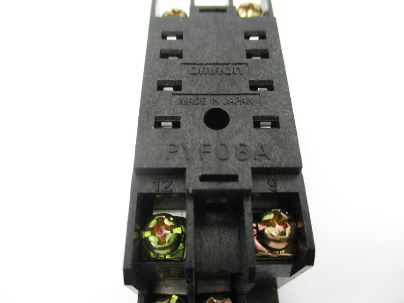 OMRON PYF08A 250V 7A (AS PICTURED1) NSNP