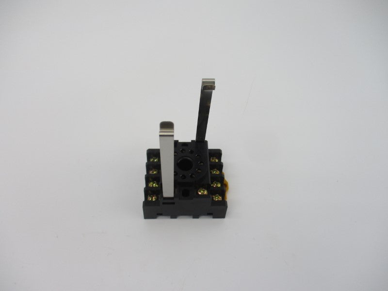 OMRON PF113A 250V 7.5A (AS PICTURED) UNMP