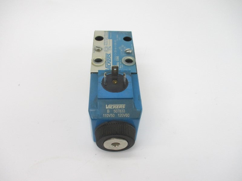 VICKERS DG4V33BMUB660 02-138686 110/120V 5000PSI UNMP