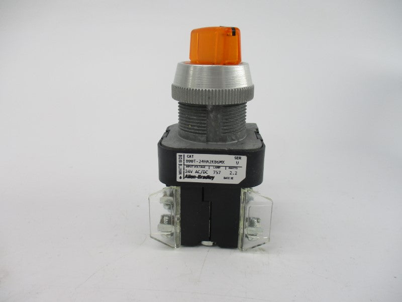 ALLEN BRADLEY 800T-24HA2KB6MX SER. U 24VAC/DC (WH) NSMP
