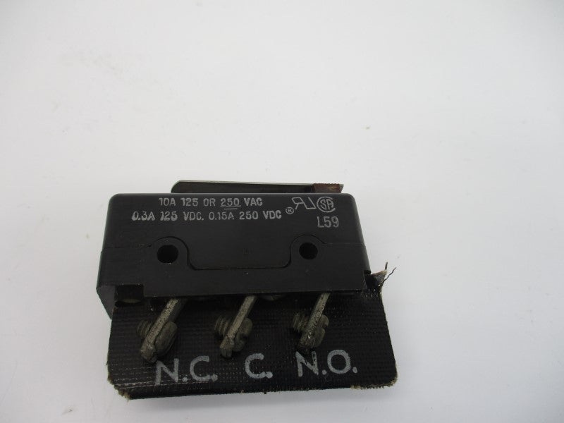 MICRO SWITCH DT-2RL3-B6 250VAC 10A UNMP