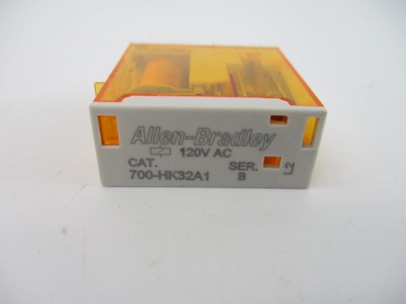ALLEN BRADLEY 700-HK32A1 SER. B 120VAC 8A UNMP