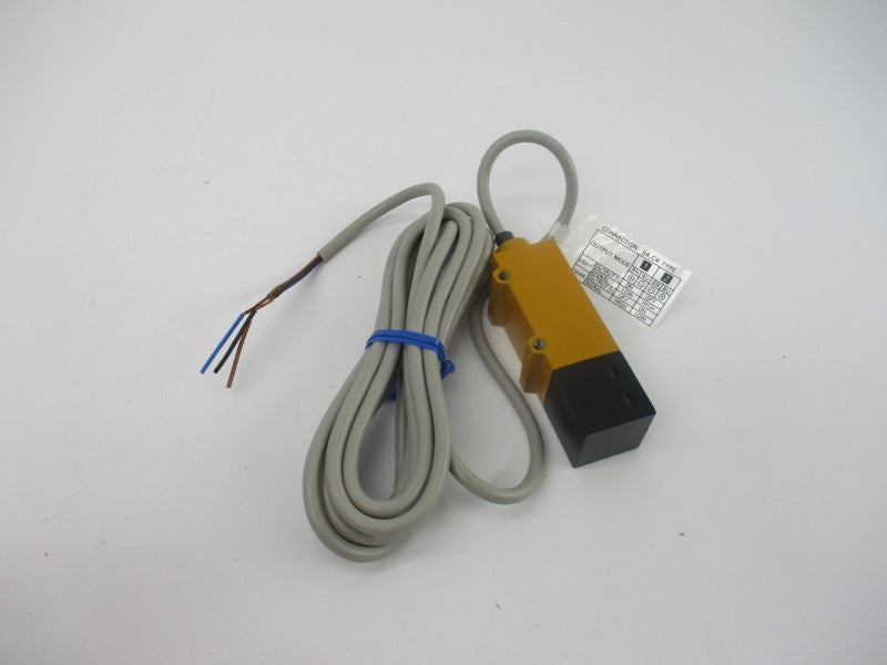 OMRON E3S-5E41 12-24VDC 2M (AS PICTURED) NSMP