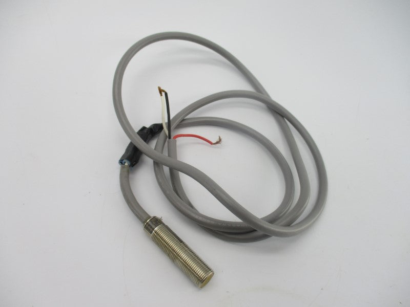 OMRON TL-X2E1 10-40VDC UNMP